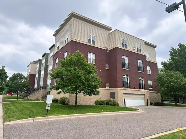 1776 Maryland AVE E #206, Saint Paul, MN 55106