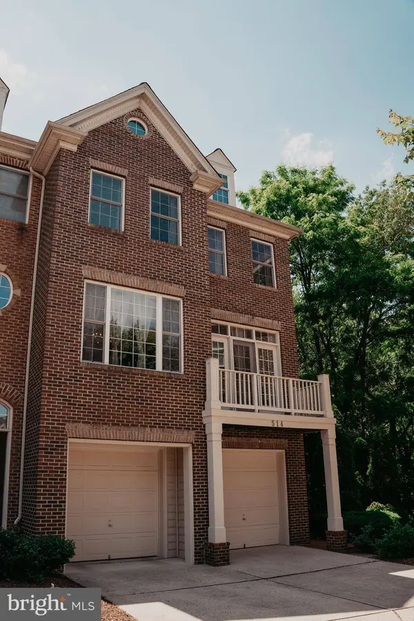 514 TRIADELPHIA WAY, Alexandria, VA 22312