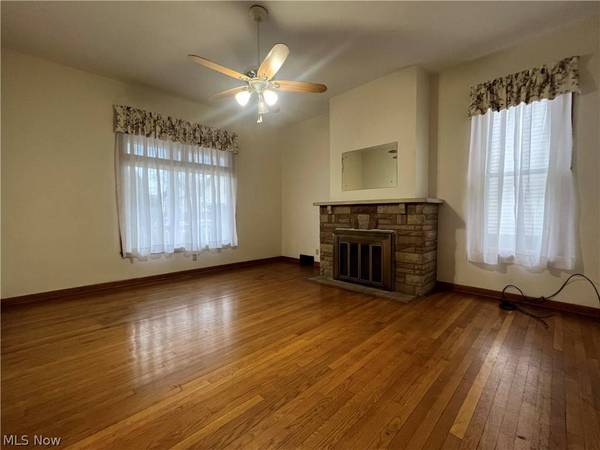 300 Dekalb ST, Bridgeport, OH 43912