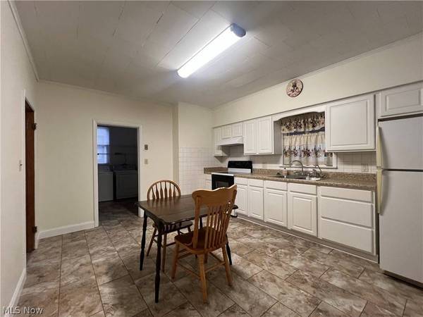 300 Dekalb ST, Bridgeport, OH 43912