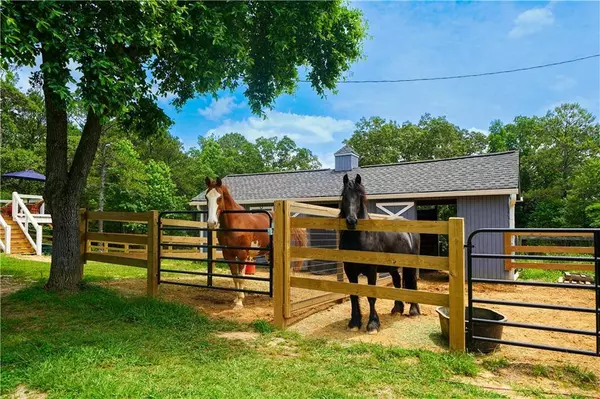 131 Iron Hill RD, Taylorsville, GA 30178