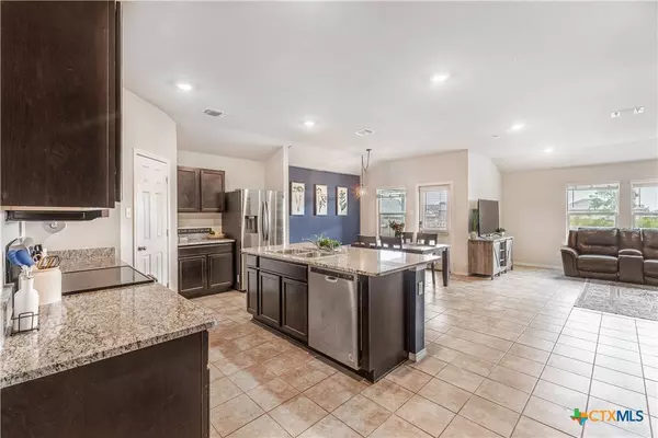 1104 Rosa Parks DR, Killeen, TX 76543