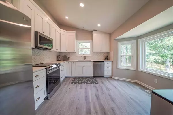 131 Iron Hill RD, Taylorsville, GA 30178