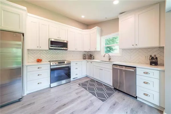 131 Iron Hill RD, Taylorsville, GA 30178