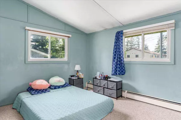 557 S Wasson LN, River Falls, WI 54022