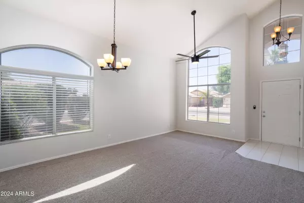 1121 E JUPITER Place, Chandler, AZ 85225