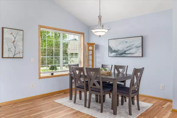 2516 Shannon CT, Hudson, WI 54016