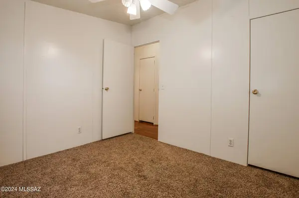 6246 E Thunder River Drive, Tucson, AZ 85756