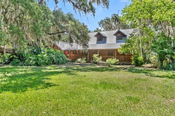 9554 MCINTOSH RD, Dover, FL 33527