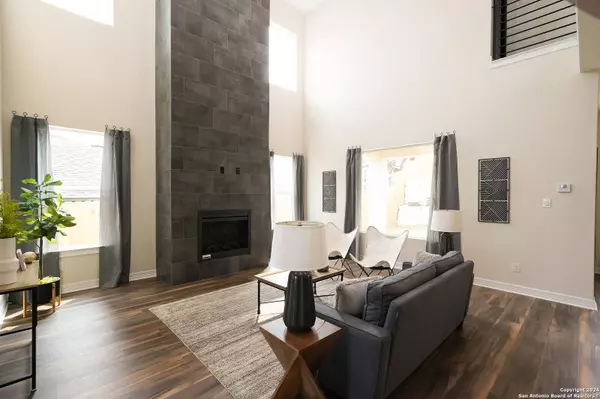 24422 Canyon Row, San Antonio, TX 78260