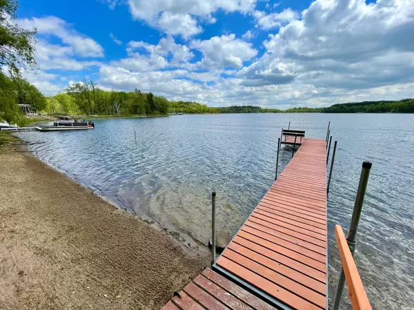 759 140th AVE, Saint Joseph Twp, WI 54017