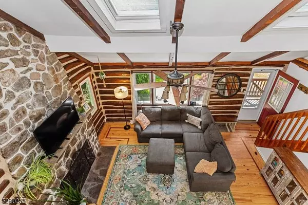 9 Sycamore Trl, Kinnelon Boro, NJ 07405