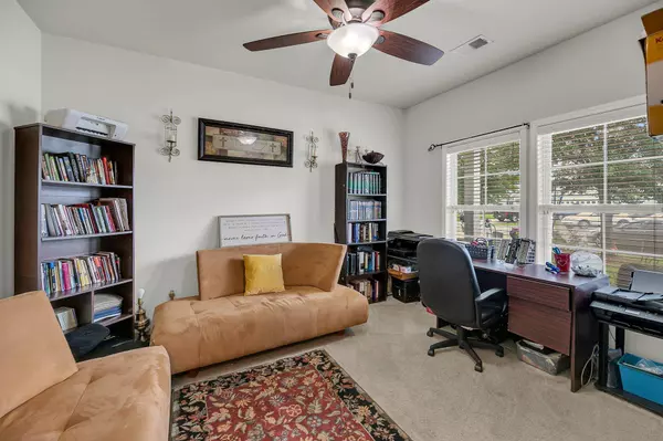 212 Pagoda Tree Dr, Goose Creek, SC 29445