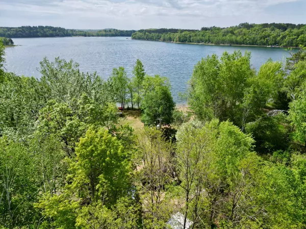 757 140th AVE, Saint Joseph Twp, WI 54017