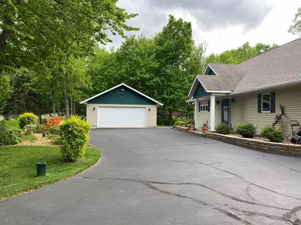 2658 28 1/8 ST, Cedar Lake Twp, WI 54817