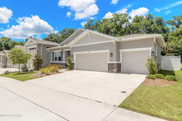 1050 River Falls CIR, Deland, FL 32720