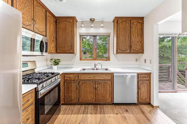 734 Larpenteur AVE E, Saint Paul, MN 55117