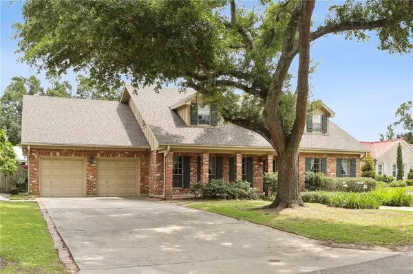 321 MIDWAY DR, River Ridge, LA 70123