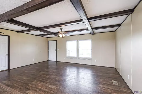 48080 ROGERS A RD, St Amant, LA 70774