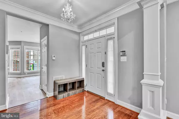 555 LONGHORN CRES, Rockville, MD 20850