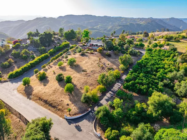 730 Hilbert Dr, Fallbrook, CA 92028