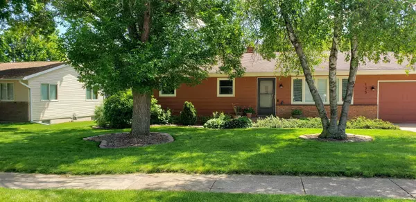 135 Cedar Drive, Oregon, WI 53575