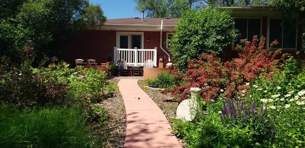 135 Cedar Drive, Oregon, WI 53575