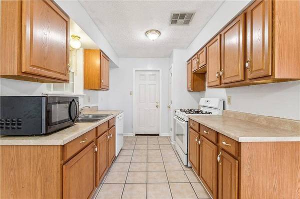 4907 MAJOR DR, New Orleans, LA 70128