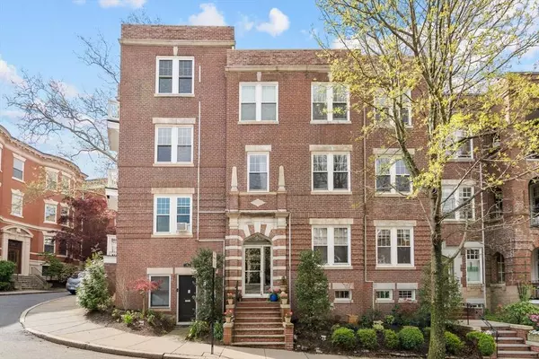 34 Garrison #6, Brookline, MA 02445