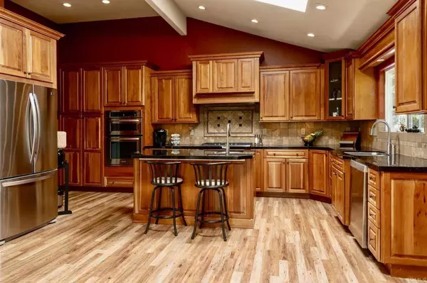 753 Torrey Pines Place, Oceanside, CA 92058