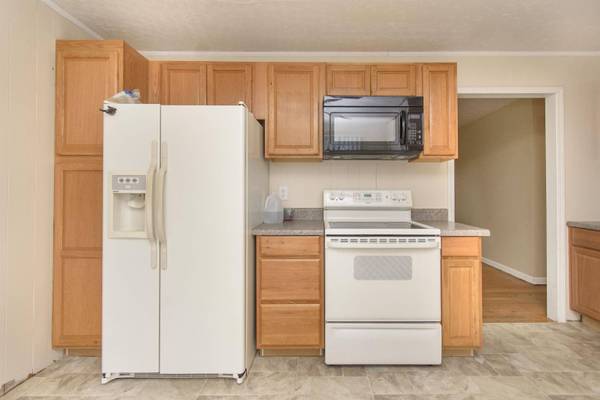 3376 Hilton Village LOOP, Pulaski, VA 24301