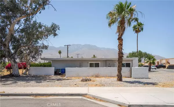 4093 E Calle De Carlos, Palm Springs, CA 92264