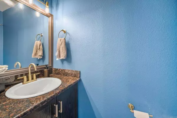 9220 Kenwood DR #J, Spring Valley, CA 91977