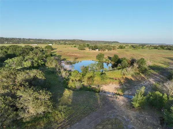 8767 Fm 1602, Hamilton, TX 76531