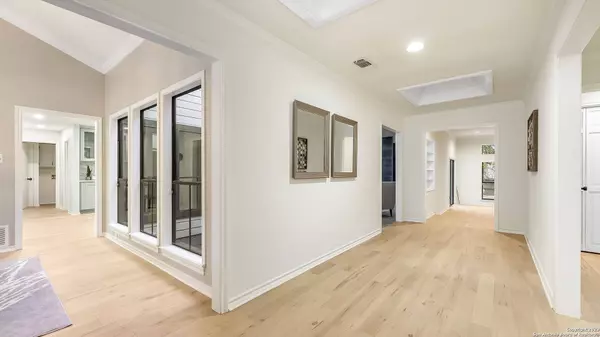 13138 queens forest, San Antonio, TX 78230