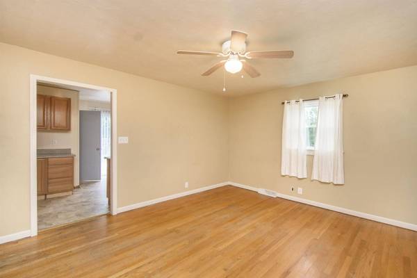 3376 Hilton Village LOOP, Pulaski, VA 24301