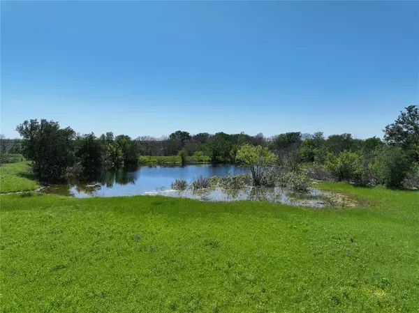 8767 Fm 1602, Hamilton, TX 76531