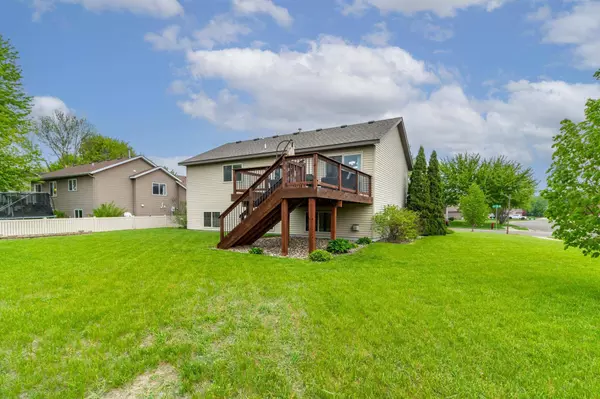 1000 4th ST N, Sartell, MN 56377