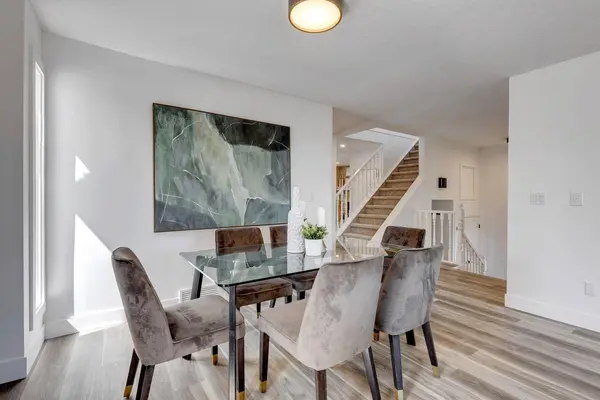 372 Hawkcliff WAY NW, Calgary, AB T3G 2X2