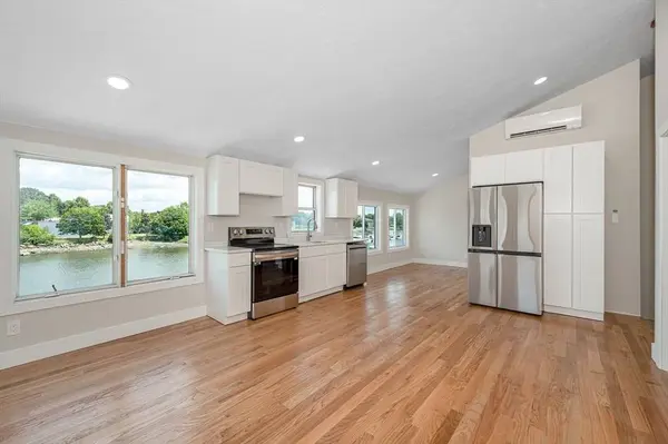 60 Water St #B, Danvers, MA 01923