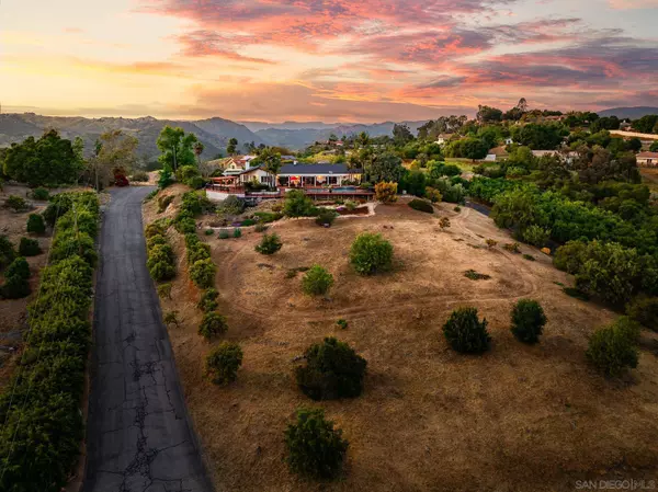 730 Hilbert Dr, Fallbrook, CA 92028