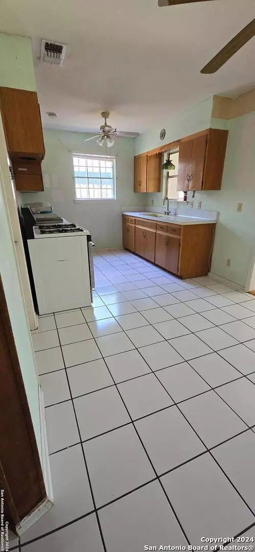2818 Wilson, San Antonio, TX 78201