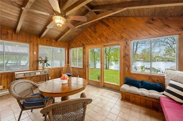 74 Tiffany RD, Coventry, RI 02816