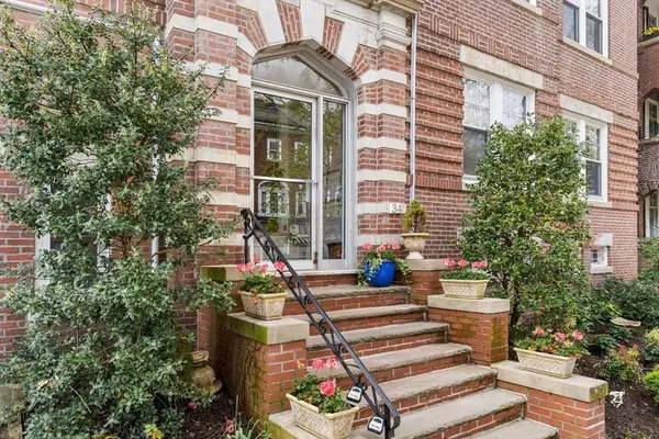 34 Garrison #6, Brookline, MA 02445