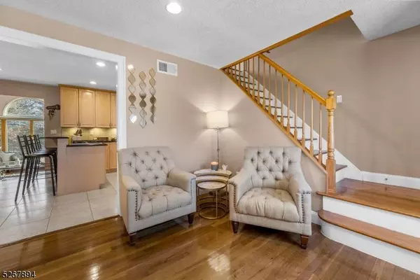 145 Doherty Dr, Clifton City, NJ 07013