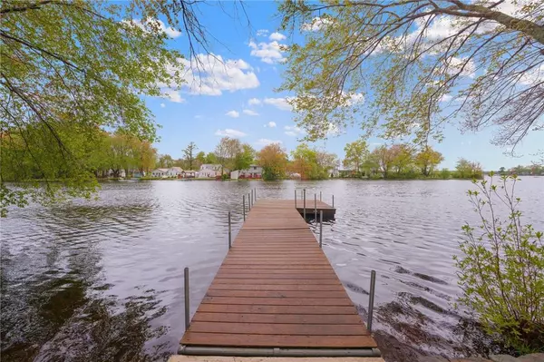 74 Tiffany RD, Coventry, RI 02816