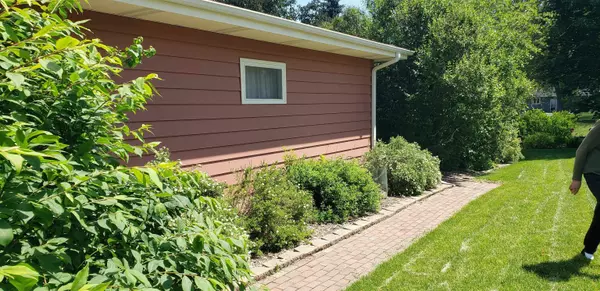 135 Cedar Drive, Oregon, WI 53575