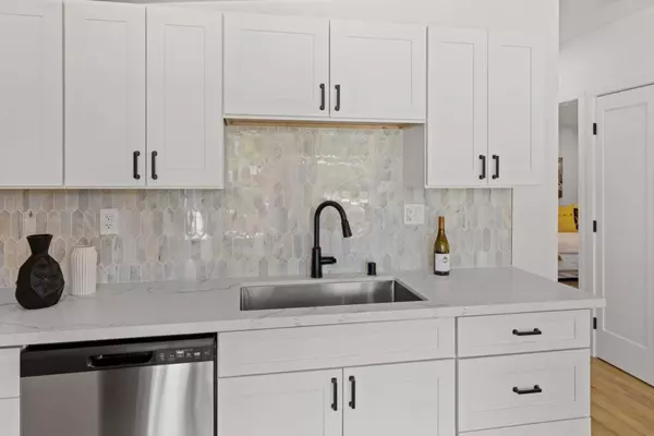 670 Hamilton LN, Santa Clara, CA 95051