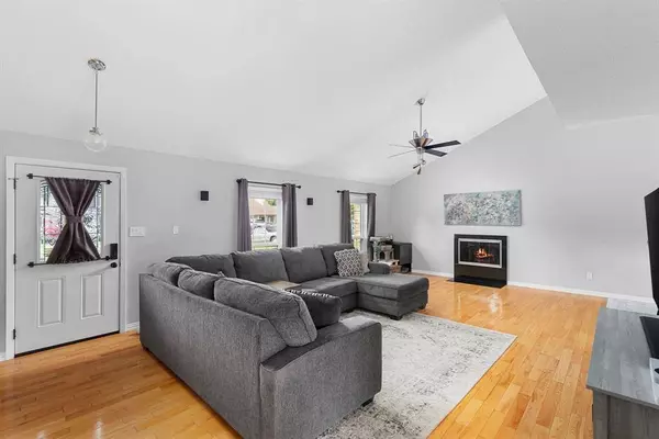 2506 Bentley Drive, Grand Prairie, TX 75052