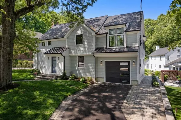 11 Ashford Road, Newton, MA 02459